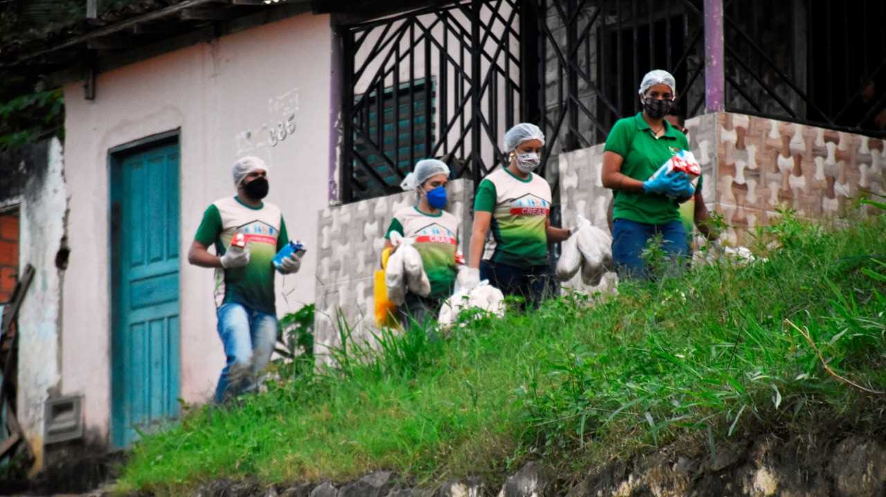 Camacã: Doações de alimentos e máscaras ajudam afetados pela pandemia em Leoventura